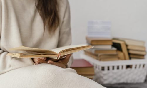 close-up-student-holding-book