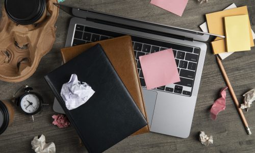 still-life-office-desk-mess